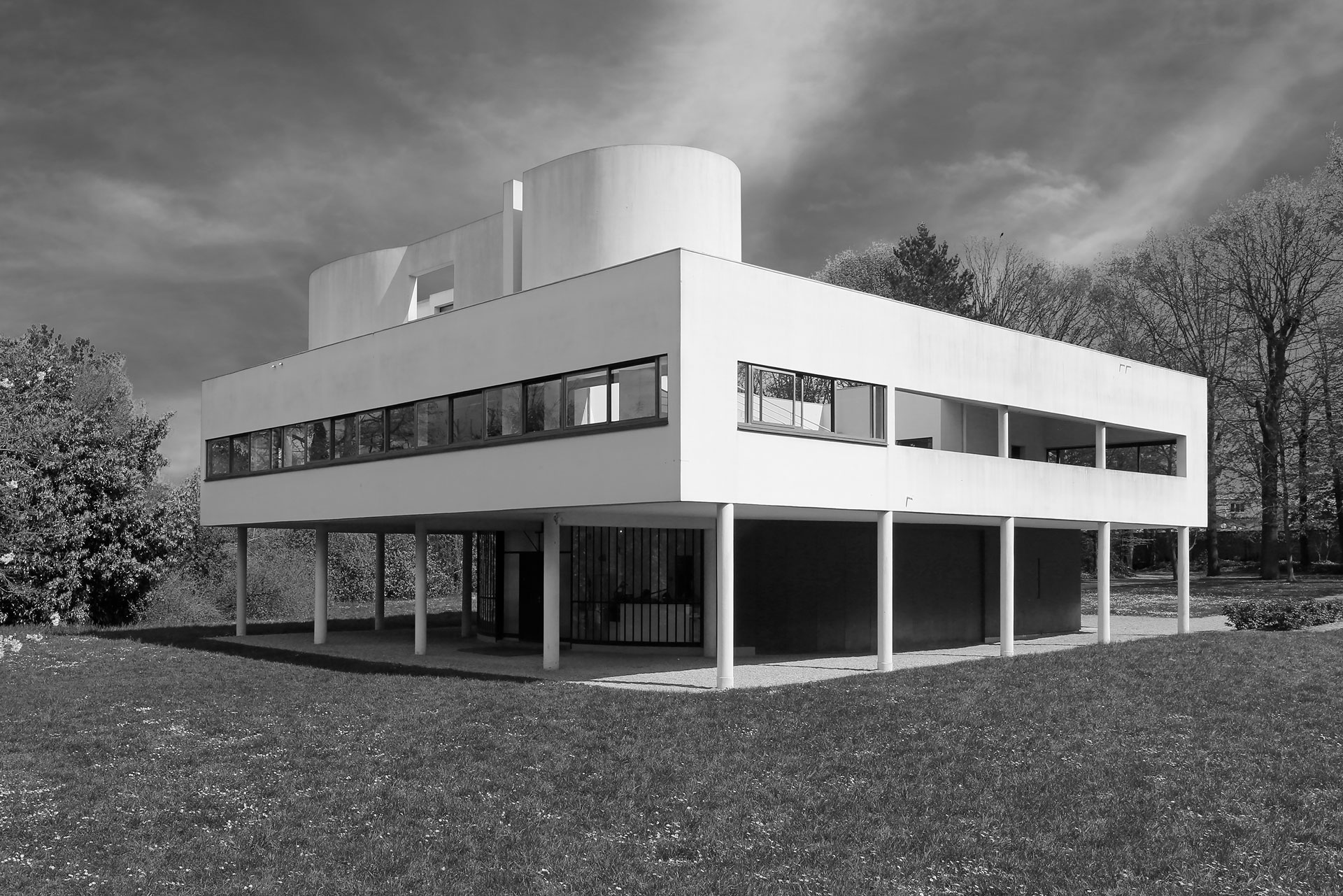 Die Villa Savoye wurde zwischen 1928 und 1931 erbaut und steht in Poissy nordwestlich von Paris. Sie zählt zu den bedeutendsten Wohnhäusern der Moderne.