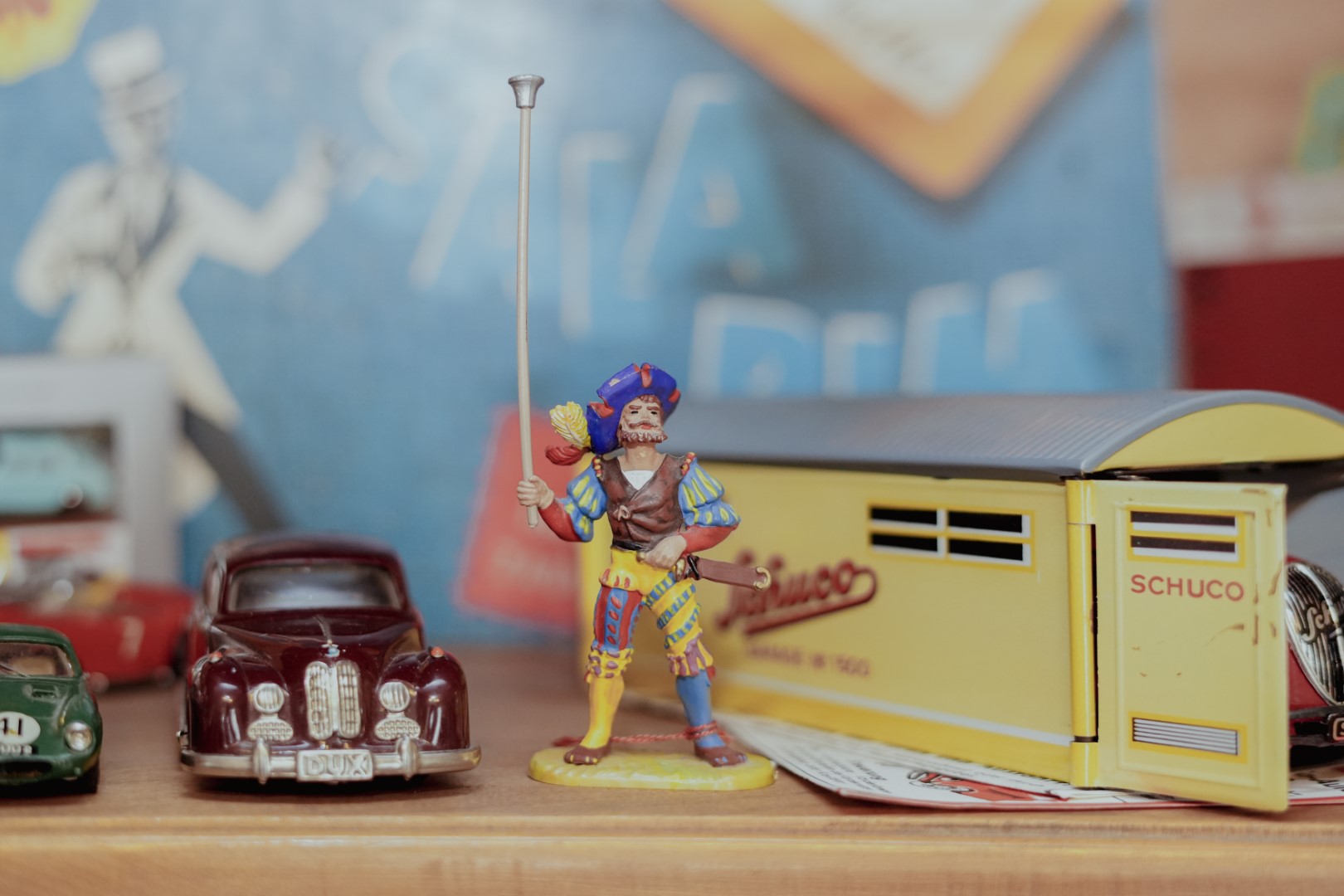 Mit  solchen Elastolin-Figuren spielte  Freddy Hafner in seiner Kindheit